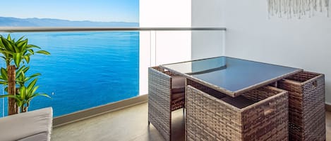Suite estudio, 1 cama King size y sofá cama, acceso a la alberca (Harbor 171 Torre Norte 2408) | Vista desde la habitación
