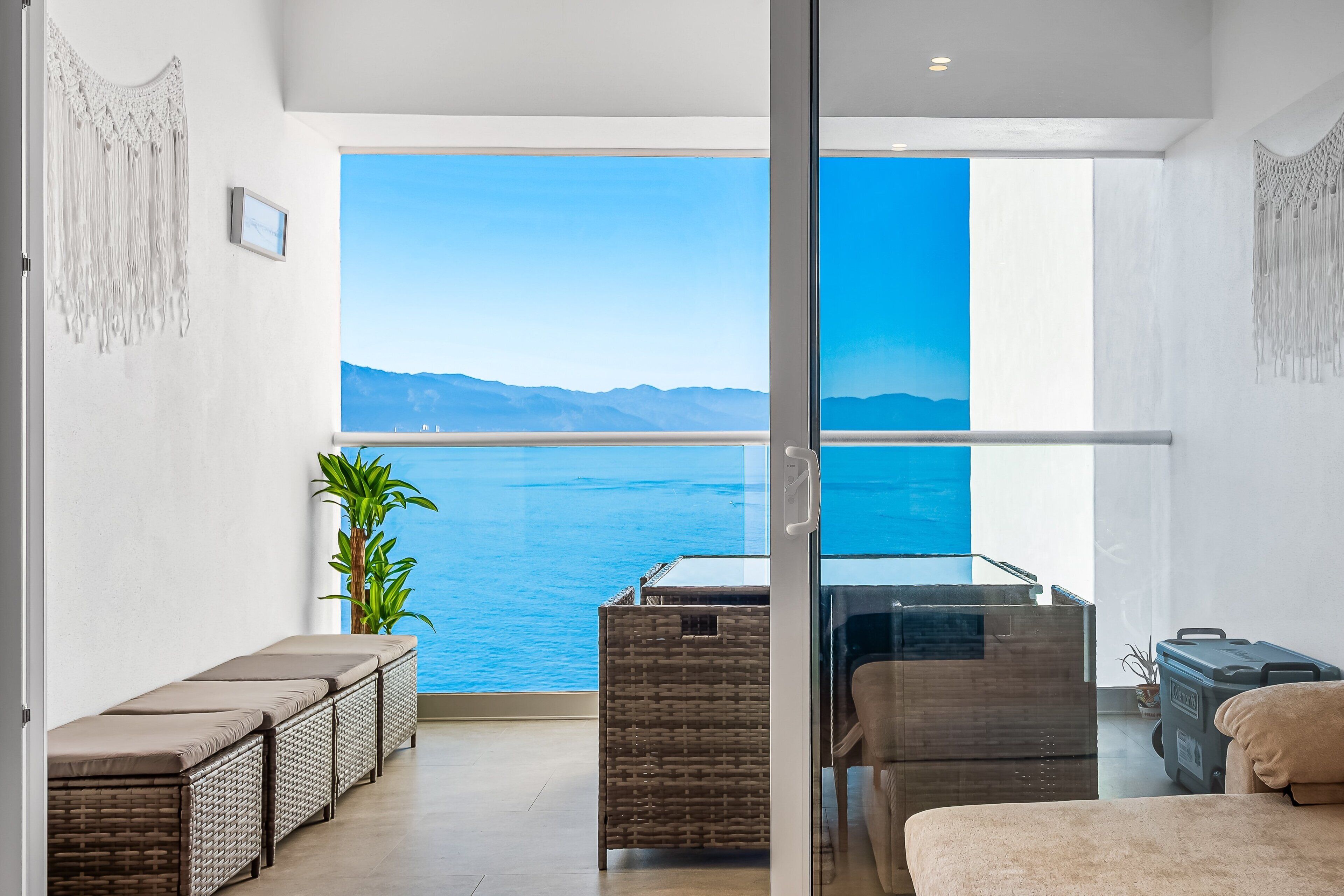 Suite estudio, 1 cama King size y sofá cama, acceso a la alberca (Harbor 171 Torre Norte 2408) | Interior