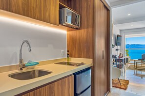 Suite estudio, 1 cama King size y sofá cama, acceso a la alberca (Harbor 171 Torre Norte 2408) | Cocina privada