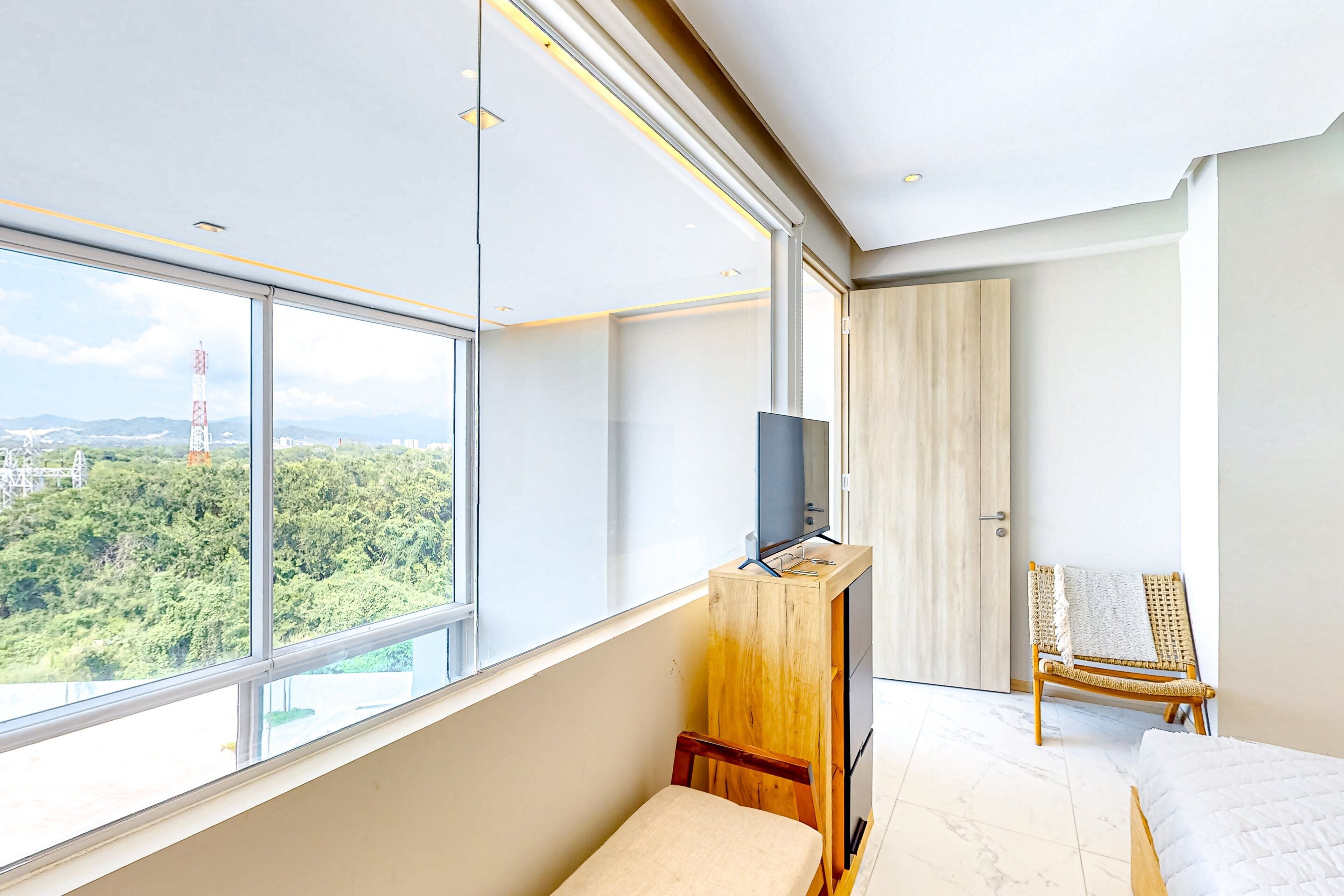 公寓客房, 多張床, 露台, 泳池景 (Artist's Retreat at Marítima Golf 2H) | 2 間睡房、獨特設計、獨特裝修、床單