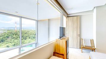 Condo, Multiple Beds, Balcony, Pool View (Artist's Retreat at Marítima Golf 2H) | 2 bedrooms, individually decorated, individually furnished, bed sheets