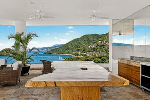 Apartment, Mehrere Betten, Poolzugang, Meerblick (Blue Horizon 1102 at Residences) | Ausblick vom Zimmer