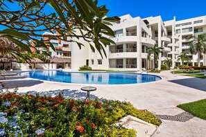Pool - Nitta Condo #203 Condo in Nuevo Vallarta (Nuevo Nayarit)