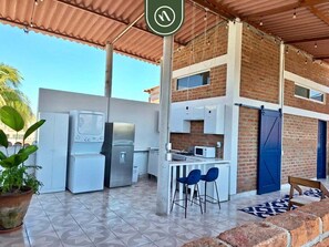 Private kitchen - Authentic Mexican Hacienda: 1BR w/ Outdoor Kitchen, A/C & Fast Wi-fi in Bucerias (Bucerías)