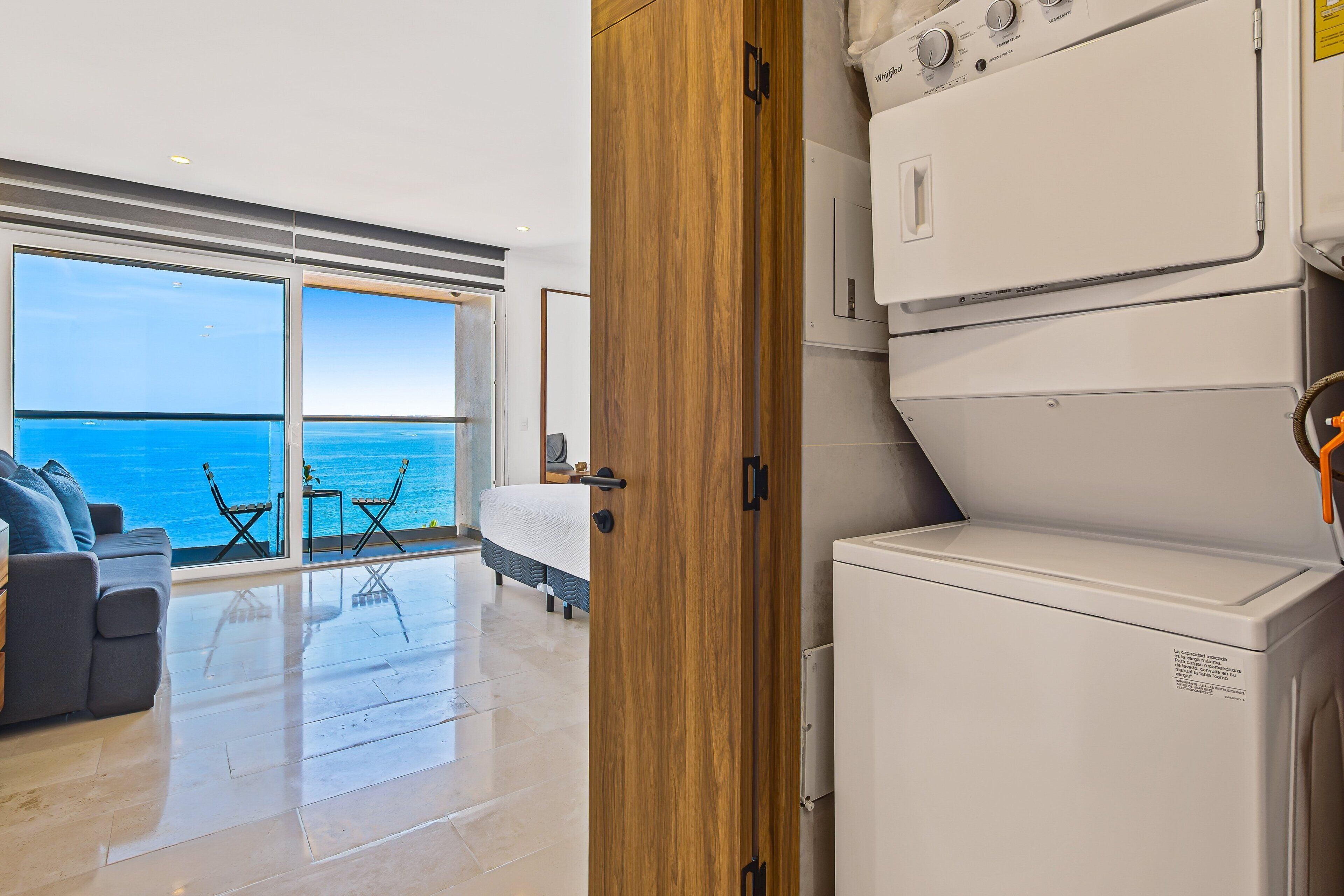 Condo, 1 cama King size, acceso a la alberca, vista al océano (Harbor 171 #711) | Lavandería