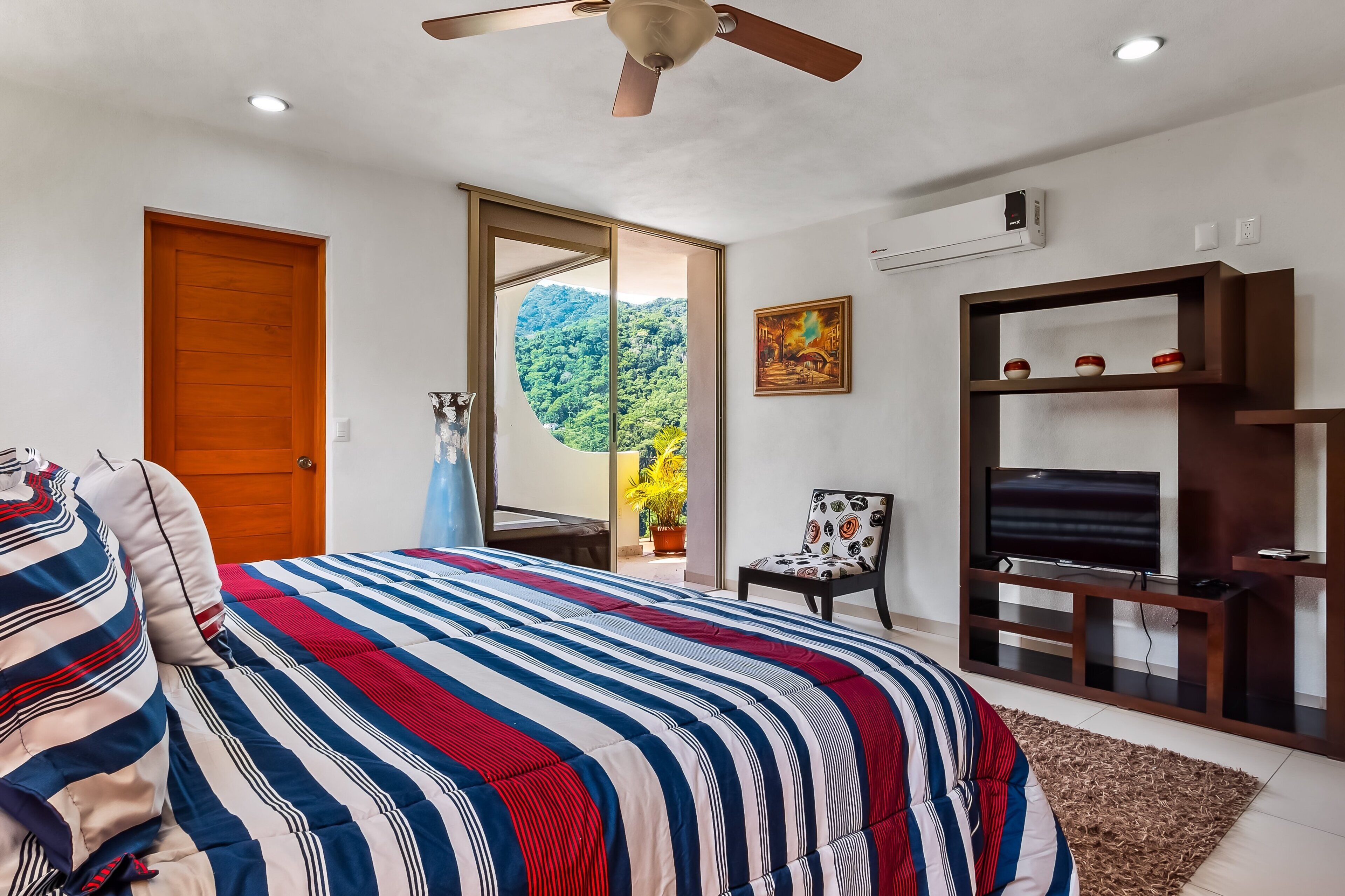 Condo, varias camas, balcón, vista al océano (Villas Altas Casa Luna #A3) | 2 habitaciones, decoración personalizada y muebles diferentes 