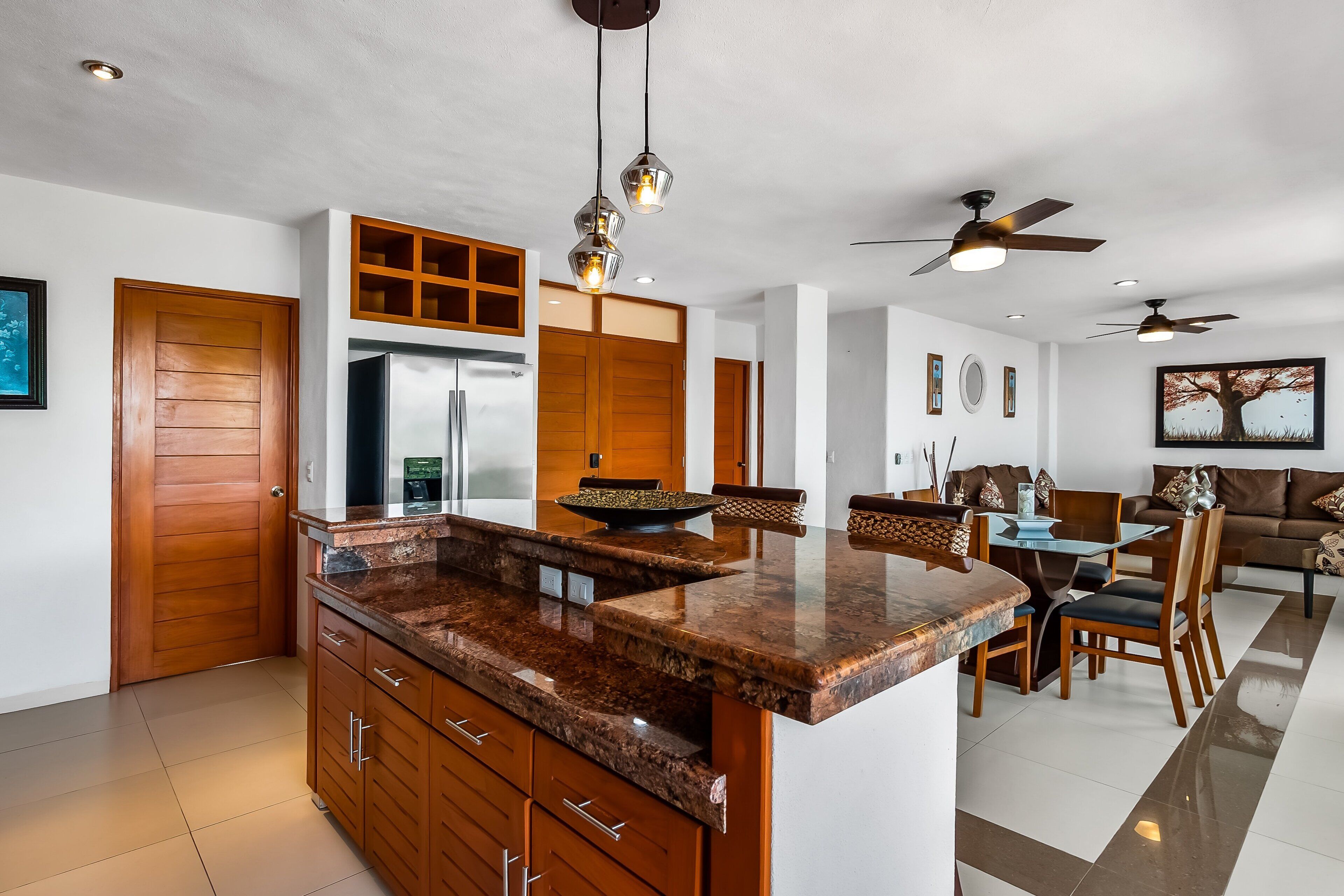 Condo, varias camas, balcón, vista al océano (Villas Altas Casa Luna #A3) | Interior