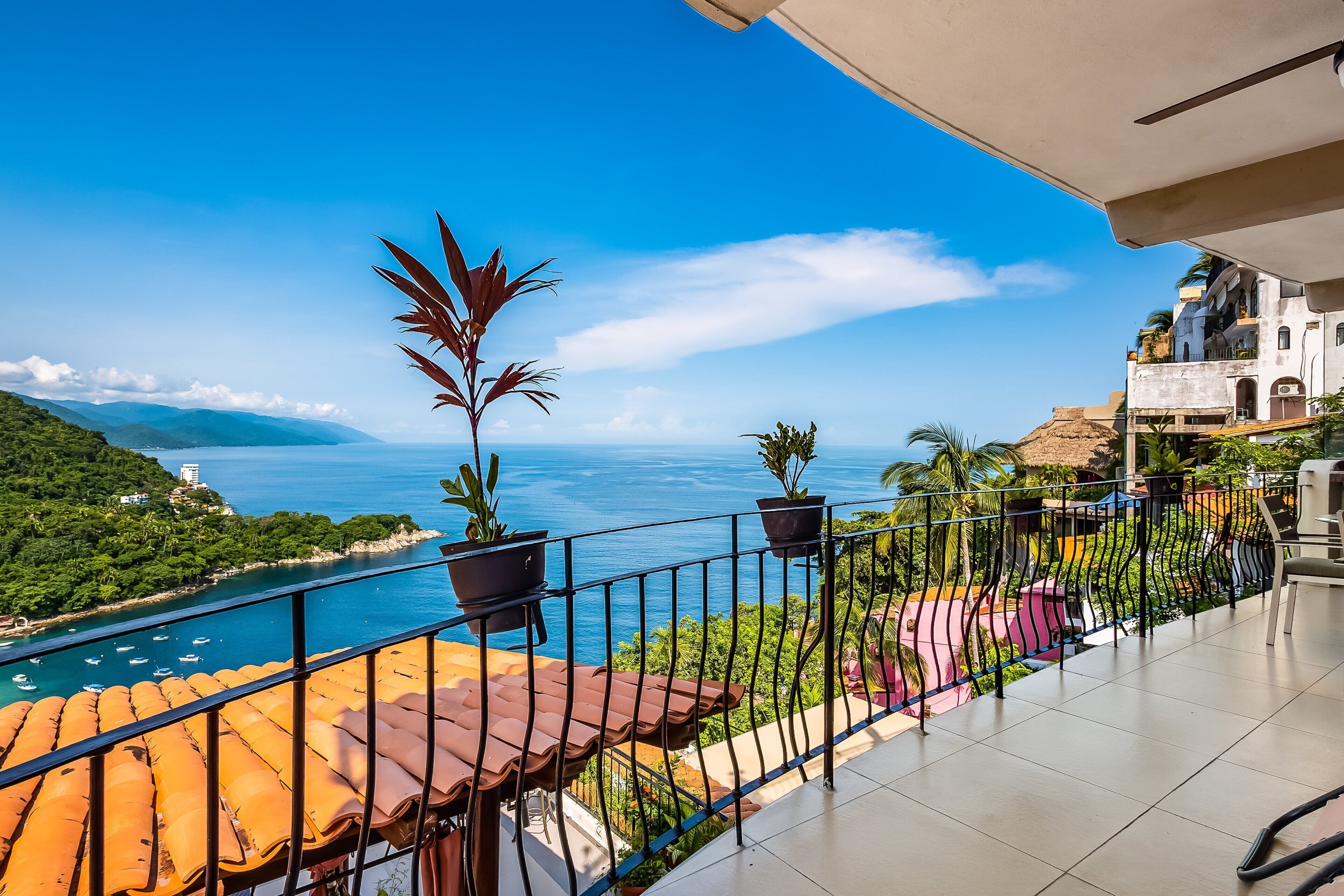 Condo, varias camas, balcón, vista al océano (Villas Altas Casa Luna #A3) | Terraza o patio