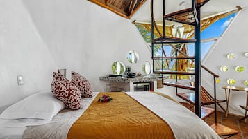 Vila, 1 Tempat Tidur Double, akses ke kolam renang (Villa Heliconia) | 1 kamar tidur dan didekorasi berbeda-beda
