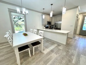 Dining - Monthly Discount! Near the Golf Course - Diamondhead Country Club at 228Vacay (Diamondhead)