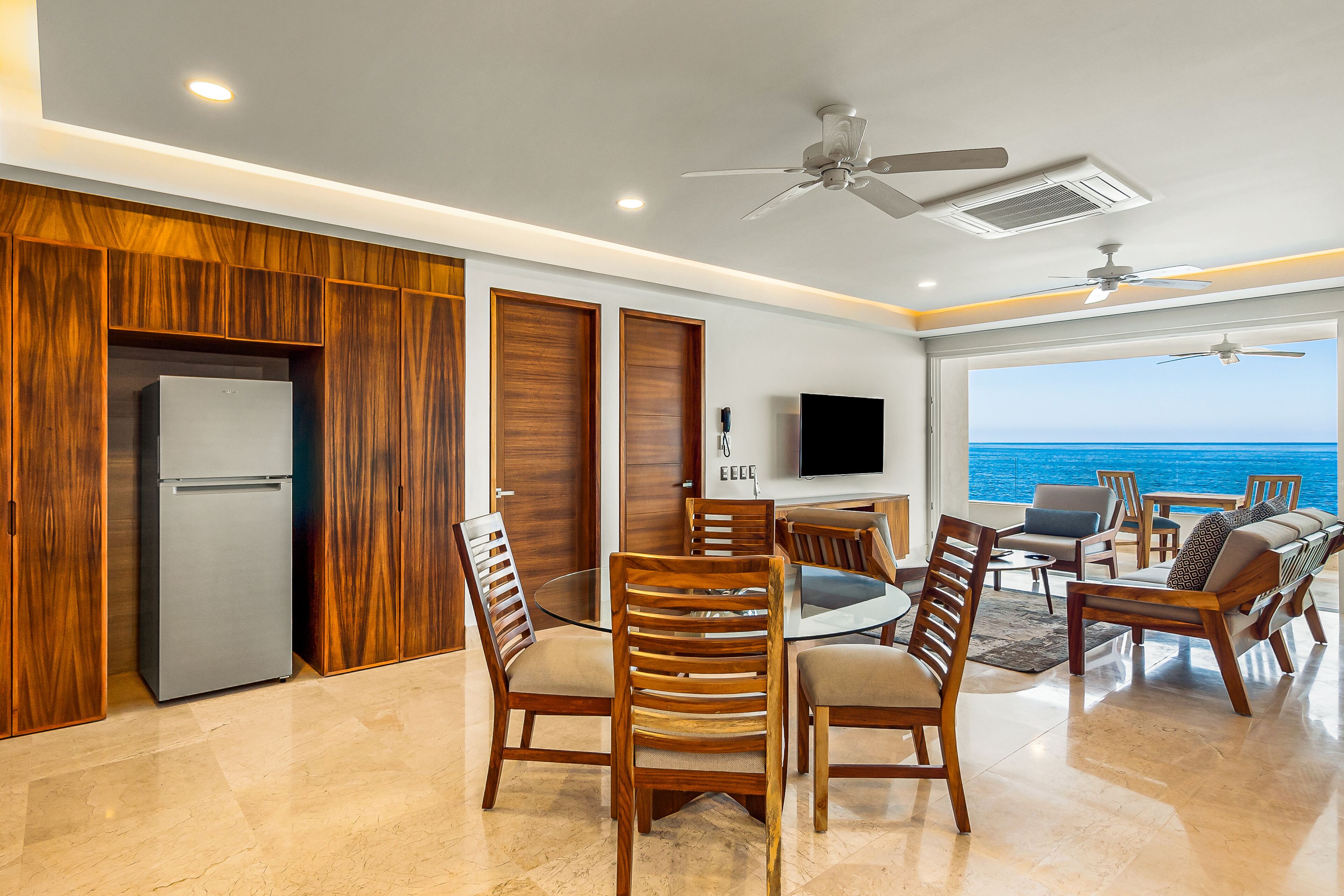 Leilighet, 1 kingsize-seng, adgang til basseng, havutsikt (Blue Horizon 203 at Residences) | Innvendig