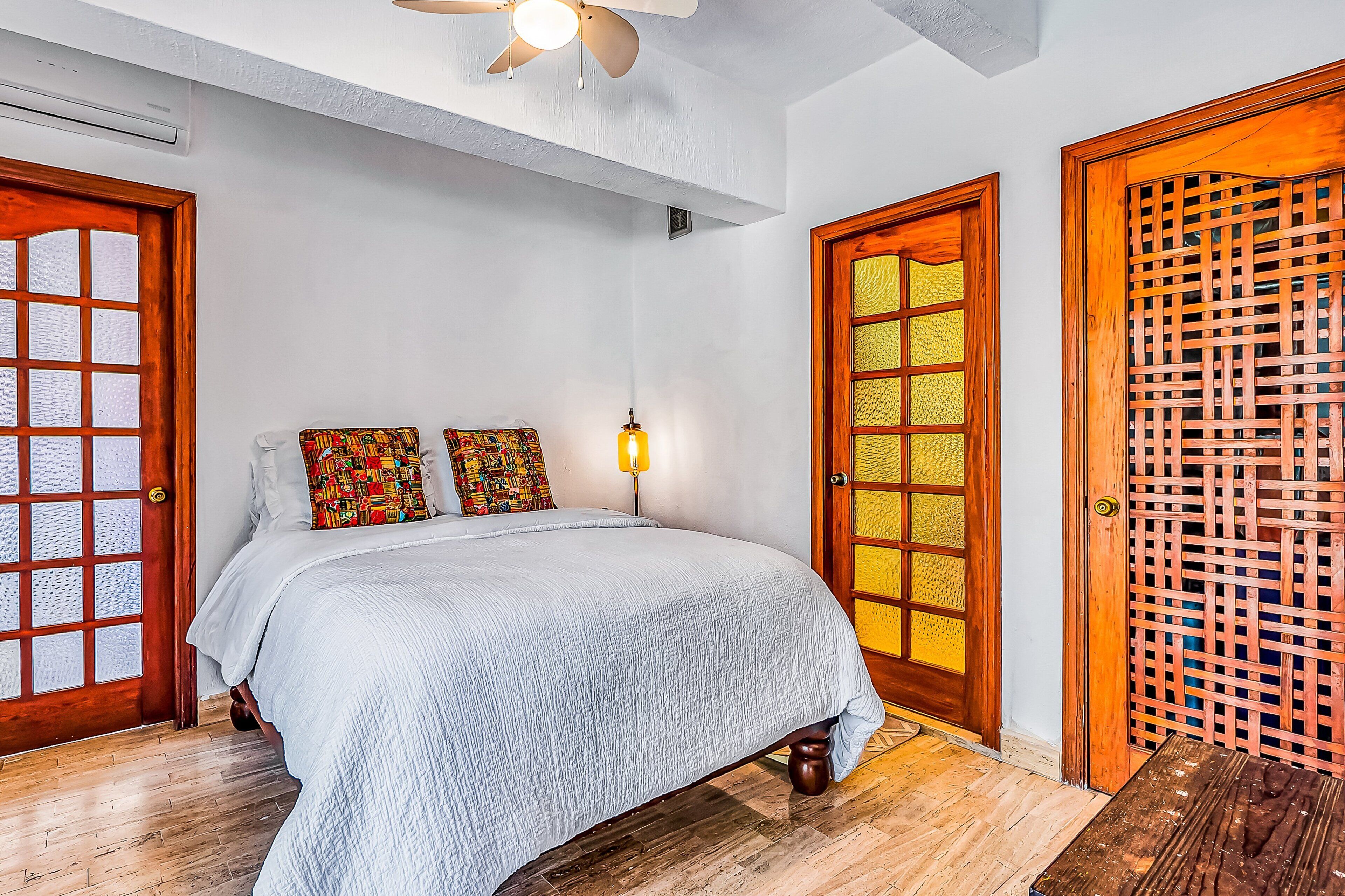 公寓, 2 张大床, 阳台, 海洋景观 (Malecon Beach Side, Downtown #203) | 2 多间卧室、特色装修、特色家居、床单