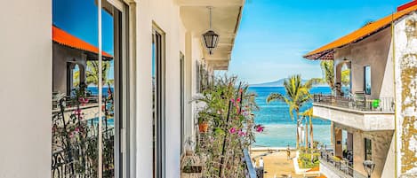 Apartment, 2 Queen Beds, Balcony, Ocean View (Malecon Beach Side, Downtown #203) | View from room