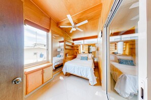 Departamento, varias camas, acceso a la alberca, vista al océano (Torre Malibu, Loft # 805)