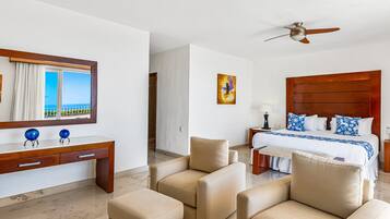 Casa, varias camas, acceso a la alberca, vista al océano (Grand Miramar APH1) | 4 habitaciones, decoración personalizada y muebles diferentes