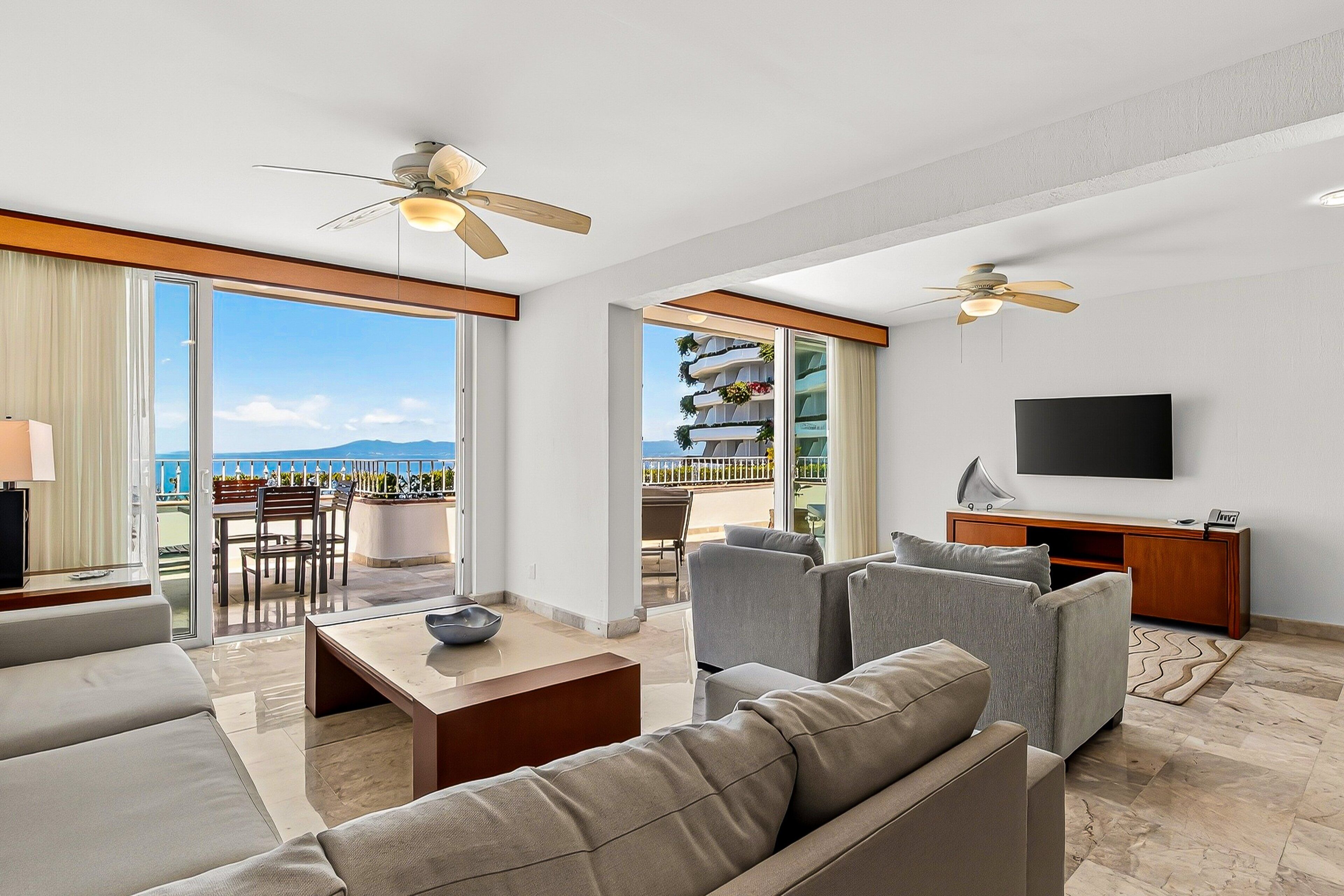 Apartment, Multiple Beds, Pool Access, Ocean View (Grand Miramar A401) | Living area