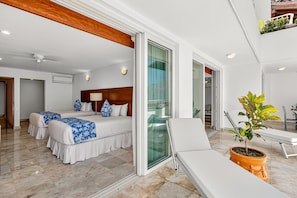 อพาร์ทเมนท์, หลายเตียง, ใช้สระว่ายน้ำได้, วิวทะเล (Grand Miramar A401) | 3 ห้องนอน, ห้องพักตกแต่งอย่างมีเอกลักษณ์, ตกแต่งพิเศษโดยเฉพาะ