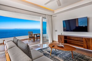 Apartment, Mehrere Betten, Poolzugang, Meerblick (Blue Horizon 1103 at Residences) | Wohnbereich