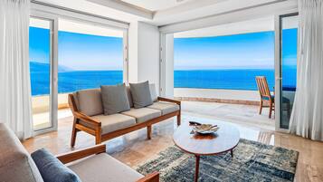 Apartamento, várias camas, acesso à piscina, vista para o oceano (Blue Horizon 1103 at Residences) | Área de estar