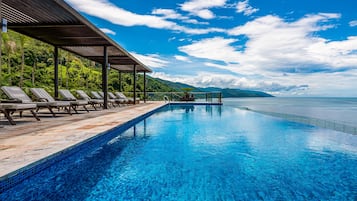 Piscina externa