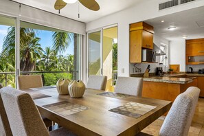 Condo, nhiều giường, có thể sử dụng hồ bơi, quang cảnh bãi biển (Nitta Condo # 206) | 2 phòng ngủ, trang trí khác biệt 