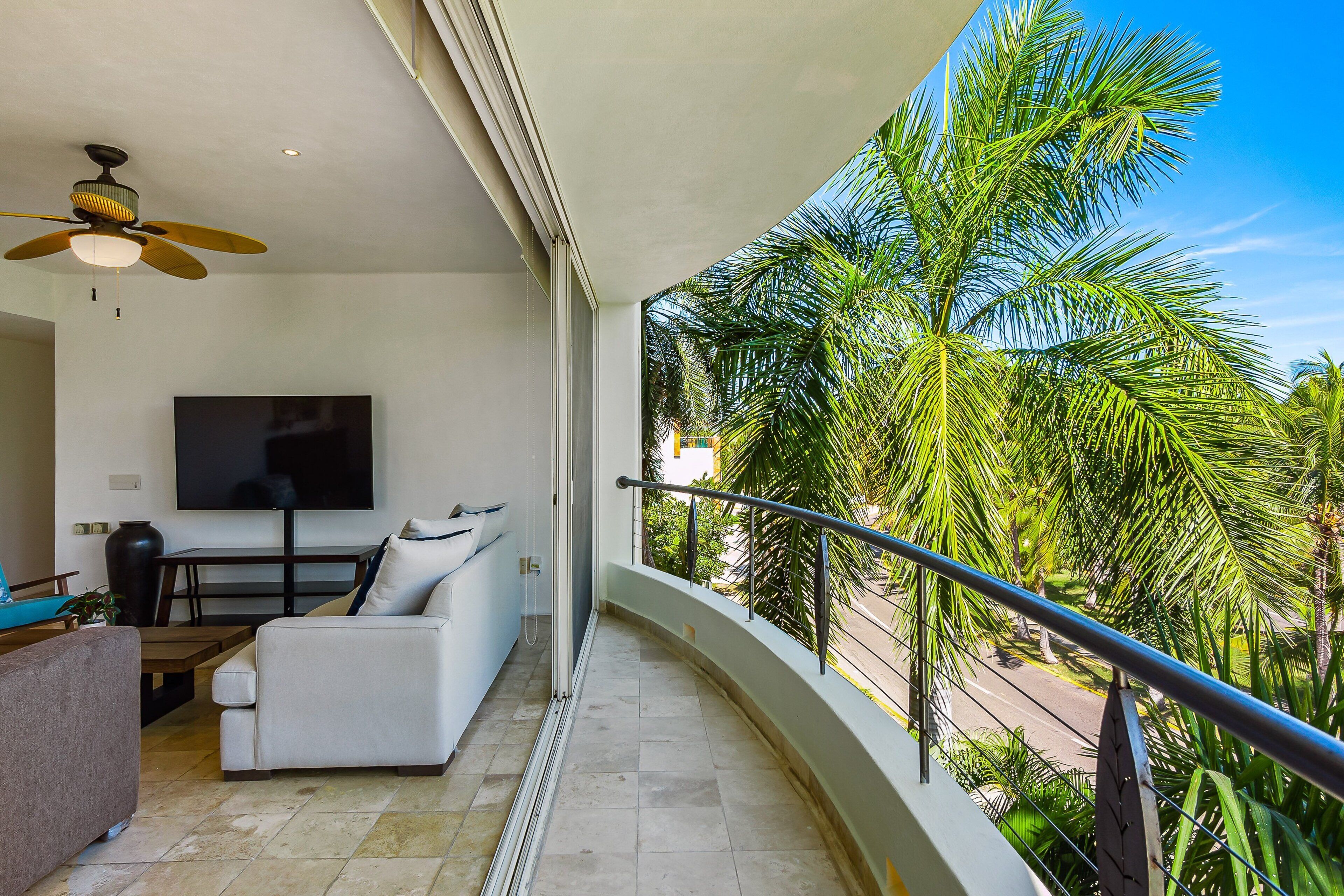 Apartamento, varias camas, acceso a la piscina, vistas a la playa (Nitta Condo # 206) | Vistas desde la habitación