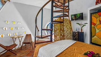 Villa, 2 Double Beds, Pool Access, Garden View (Villas Bambu) | 2 bedrooms, individually decorated, individually furnished, bed sheets