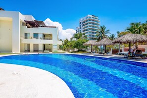Outdoor pool - Ocean-view Condo With Pools, Roof Deck, Lounge, Private Balcony, & AC (Nuevo Nayarit)