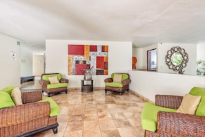 Lobby - Ocean-view Condo With Pools, Roof Deck, Lounge, Private Balcony, & AC (Nuevo Nayarit)