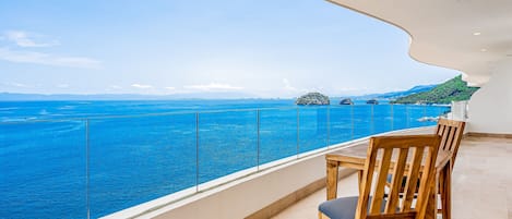 Apartment, Mehrere Betten, Balkon, Meerblick (Blue Horizon 804 at Residences) | Ausblick vom Zimmer