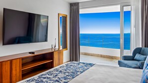 Căn hộ, nhiều giường, ban công, quang cảnh biển (Blue Horizon 804 at Residences) | 2 phòng ngủ, trang trí khác biệt 