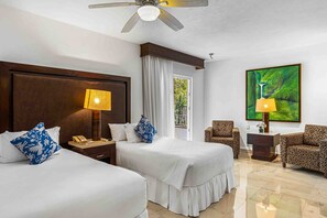 House, Multiple Beds, Pool Access, Ocean View (Grand Miramar APH2) - Elegant Multi-level Penthouse With Rooftop Jacuzzi, bay Views, Pool & Game Room (Puerto Vallarta)
