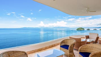 Condo, 2 camas Queen size, acceso a la alberca, vista al océano (Blue Horizon 401 at Residences) | Vista desde la habitación