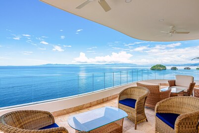 壯觀海景公寓附驚人泳池、泳池溫泉及陽台