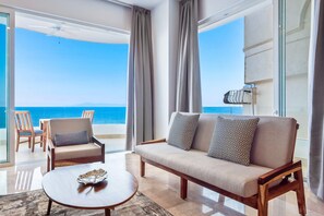 Huoneisto, 2 keskisuurta parisänkyä, pääsy uima-altaalle (Blue Horizon 401 at Residences) | Oleskelualue
