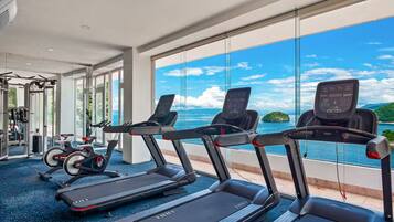 Condo, 2 camas Queen size, acceso a la alberca, vista al océano (Blue Horizon 401 at Residences) | Sala de fitness
