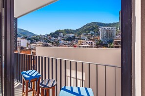 スタジオ キングベッド 1 台 バルコニー オーシャンビュー (Madero 320 - 310) | 部屋からの景観