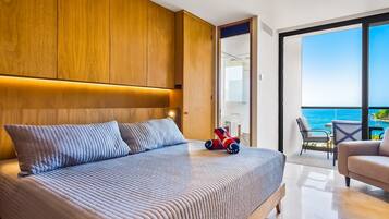 Casa, varias camas, balcón, vista al océano (Casa Vida - Zantamar Loft) | 1 habitación, decoración personalizada y muebles diferentes