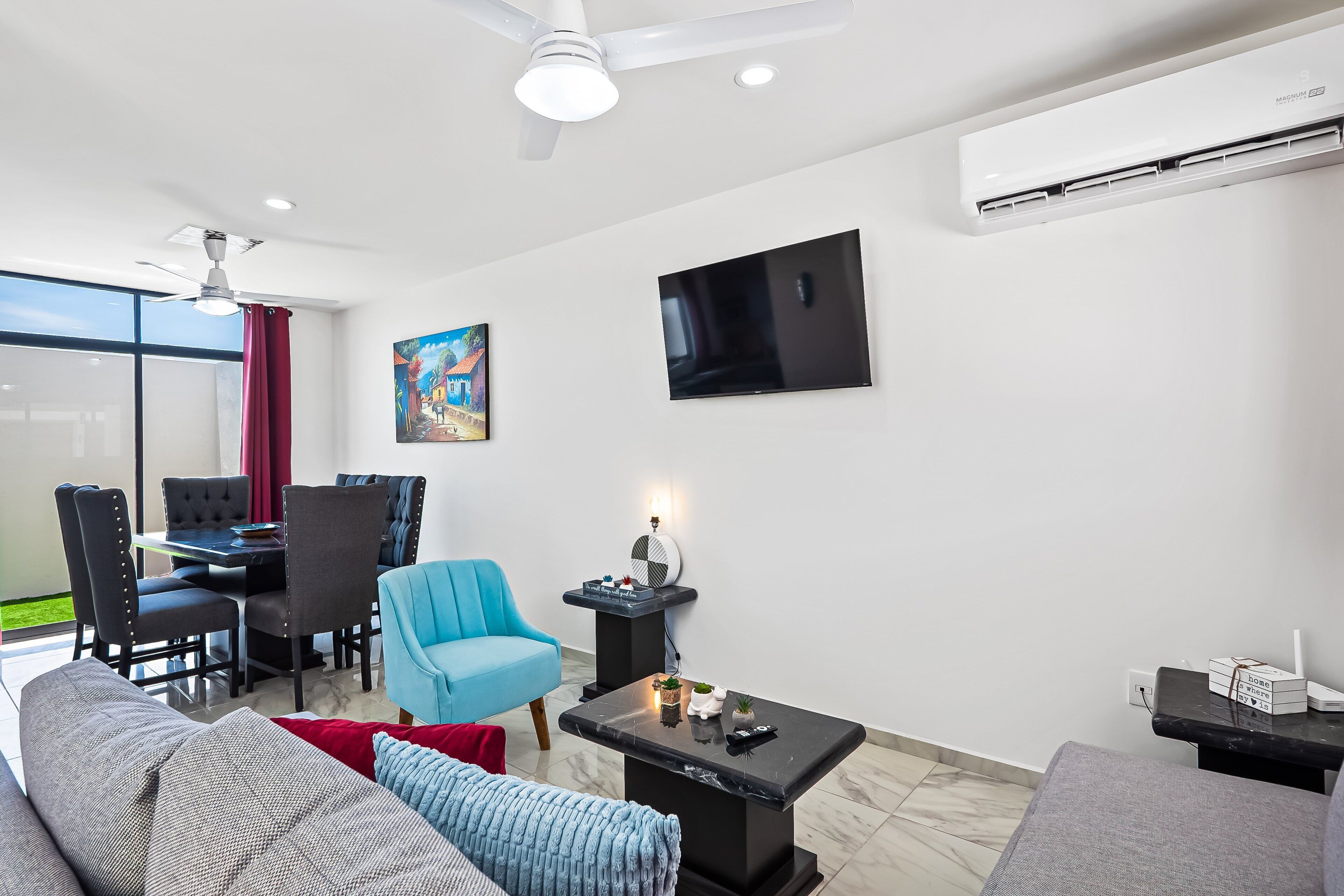 House, Multiple Beds, Balcony, Pool View (Porto Residencial, Unit 10) | Living area