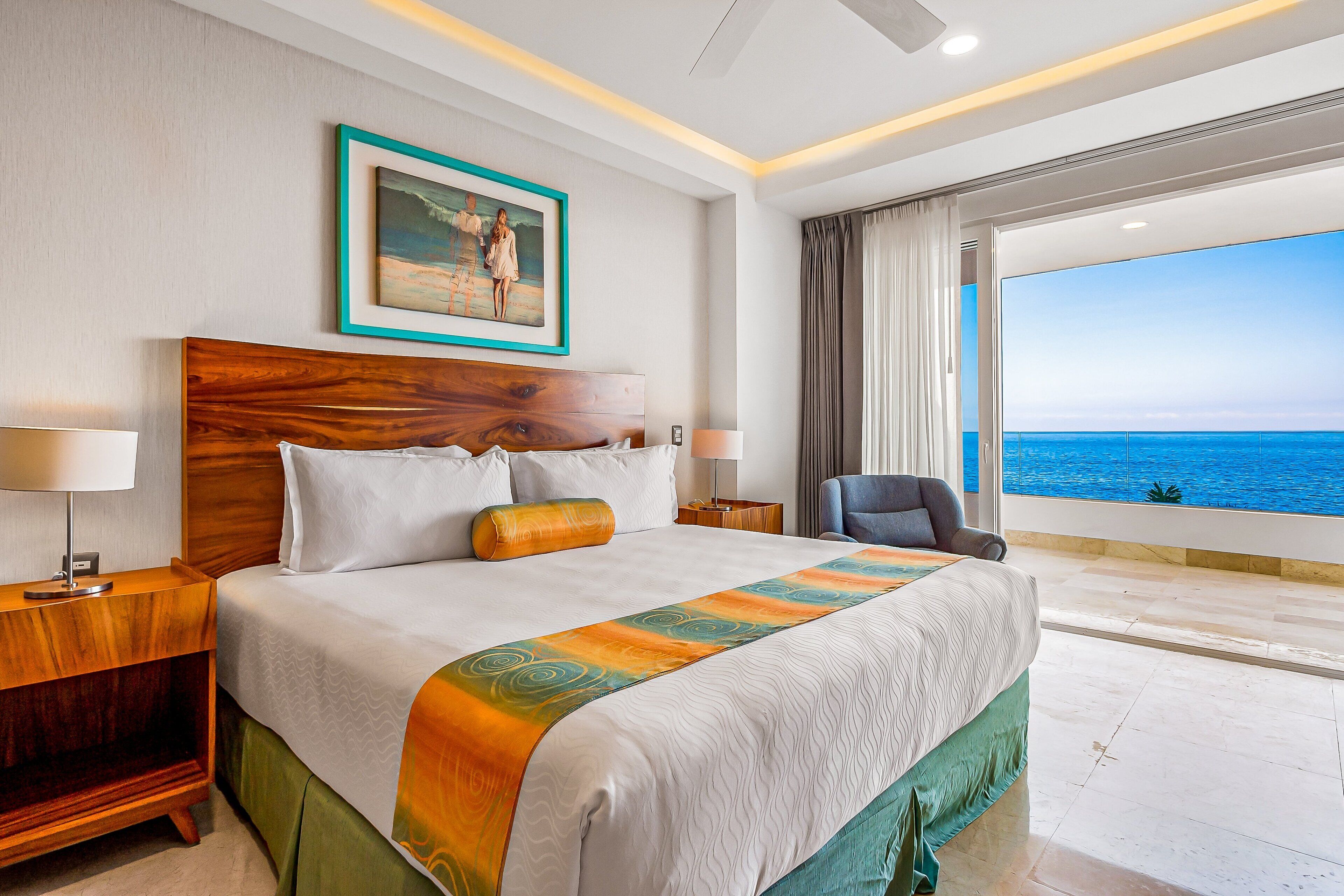 Apartamento, 1 cama King, sacada, vista para o oceano (Blue Horizon 202 at Residences) | 1 quarto, individualmente decorados, individualmente mobiliados