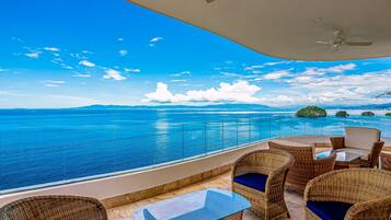 Căn hộ, 1 giường cỡ king, ban công, quang cảnh biển (Blue Horizon 202 at Residences) | Quang cảnh từ phòng
