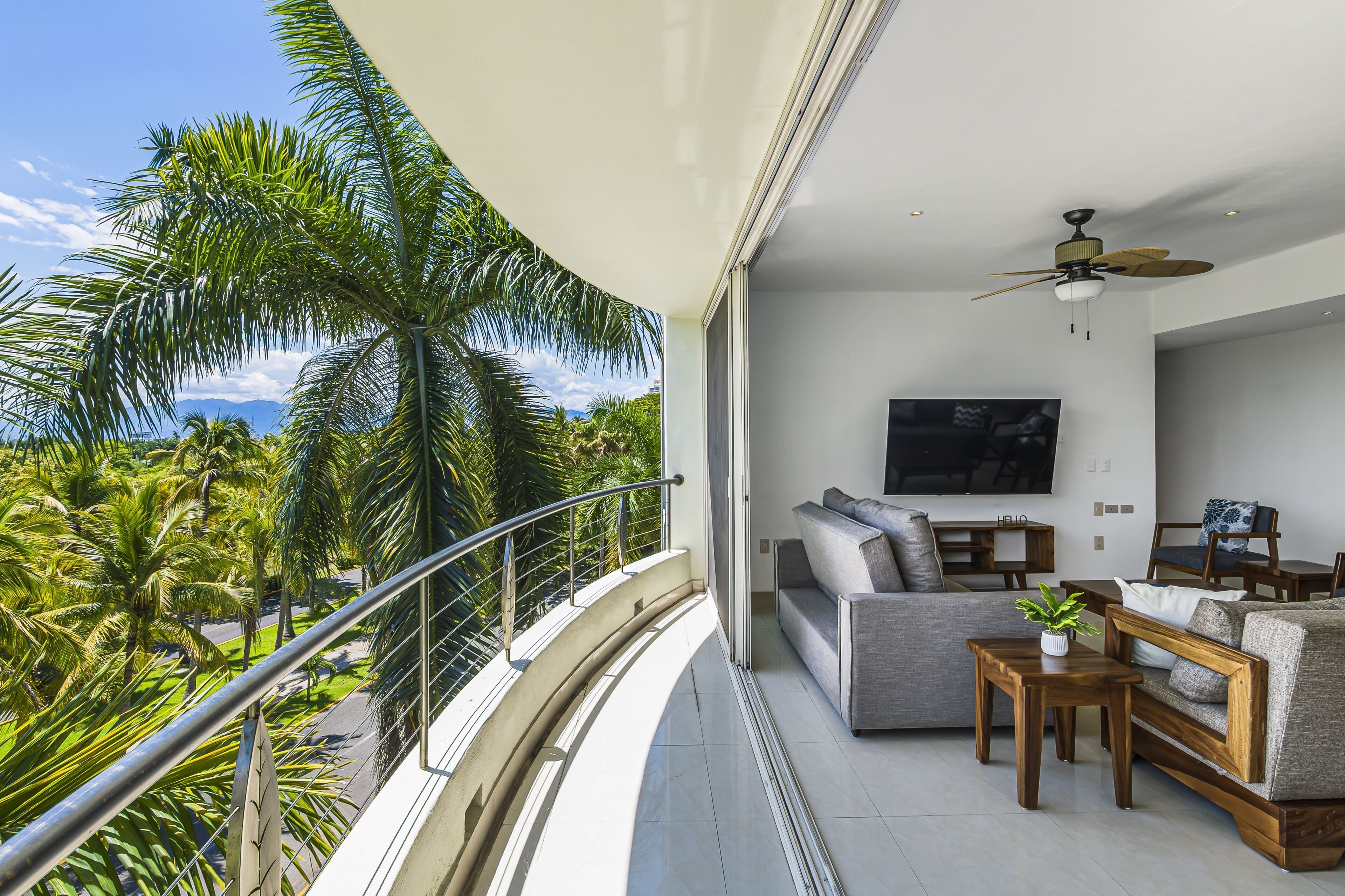 คอนโด, หลายเตียง, ระเบียง, เห็นวิวมหาสมุทรบางส่วน (Nitta Condo 301) | วิวจากห้องพัก