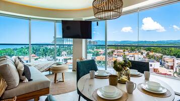 Apartment, 1 Queen-Bett und Schlafsofa, Balkon, Meerblick (Marítima Golf # 4A) | Innenbereich