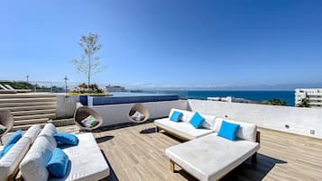 Departamento, 2 camas Queen size, acceso a la alberca, vista al océano (Vista Bucerias 401) | Terraza o patio
