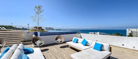 Apartment, 2 Queen Beds, Pool Access, Ocean View (Vista Bucerias 401) | Terrace/patio