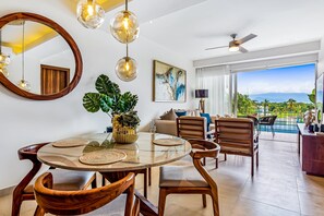 Departamento, varias camas, balcón, vista al océano (D'Toscana Residencial # 305) | Interior
