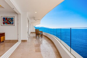 คอนโด, หลายเตียง, ใช้สระว่ายน้ำได้, วิวทะเล (Blue Horizon 603 at Residences) | ภายใน