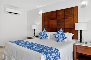 Room - Modern Coastal Villa With Ocean Views, Pool, Wifi & Full Kitchen (Puerto Vallarta)