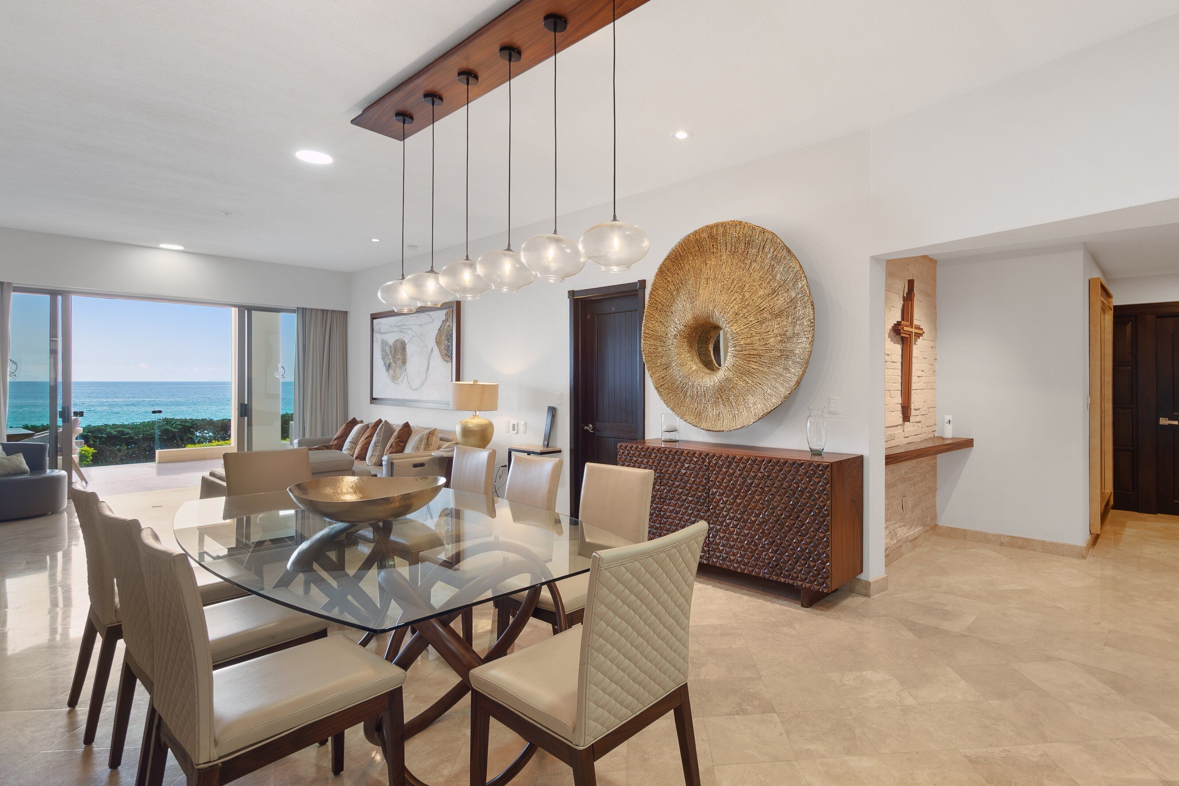 Departamento, varias camas, acceso a la alberca, vista a la playa (Coastal Charm at Garza Blanca)