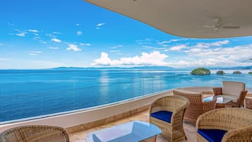 Departamento, 1 cama King size, acceso a la alberca (Blue Horizon 601 at Residences) | Terraza o patio
